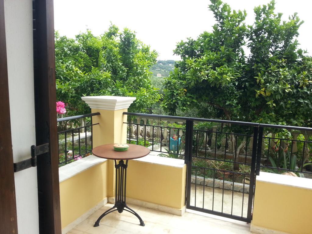 Apartament Helen Arillas (Corfu)
